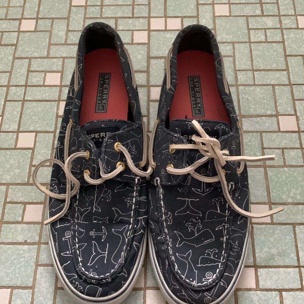 Cute Navy Sperrys, size 10